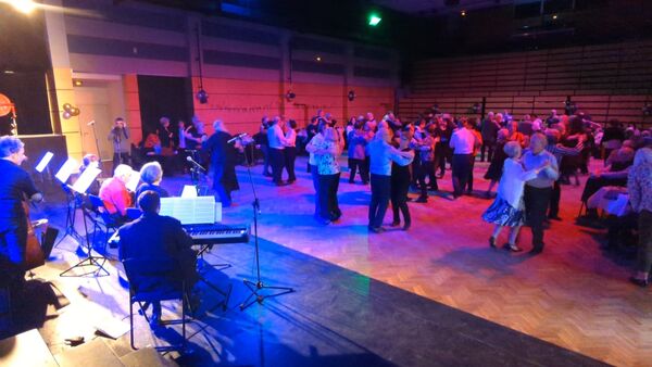 Thé Dansant photo 8